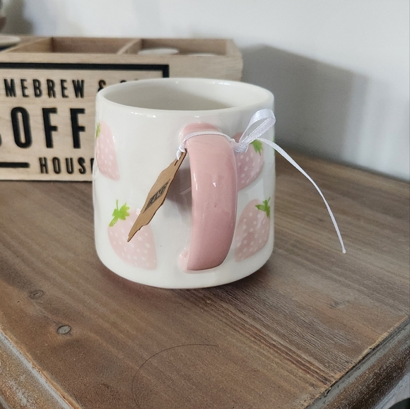 Lang Strawberry Coffee Mug NWT - hand painted, features strawberries, cup office - Picture 9 of 15